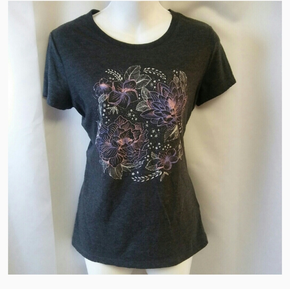 Aeropostale Lotus Blossom Graphic T-shirt, L